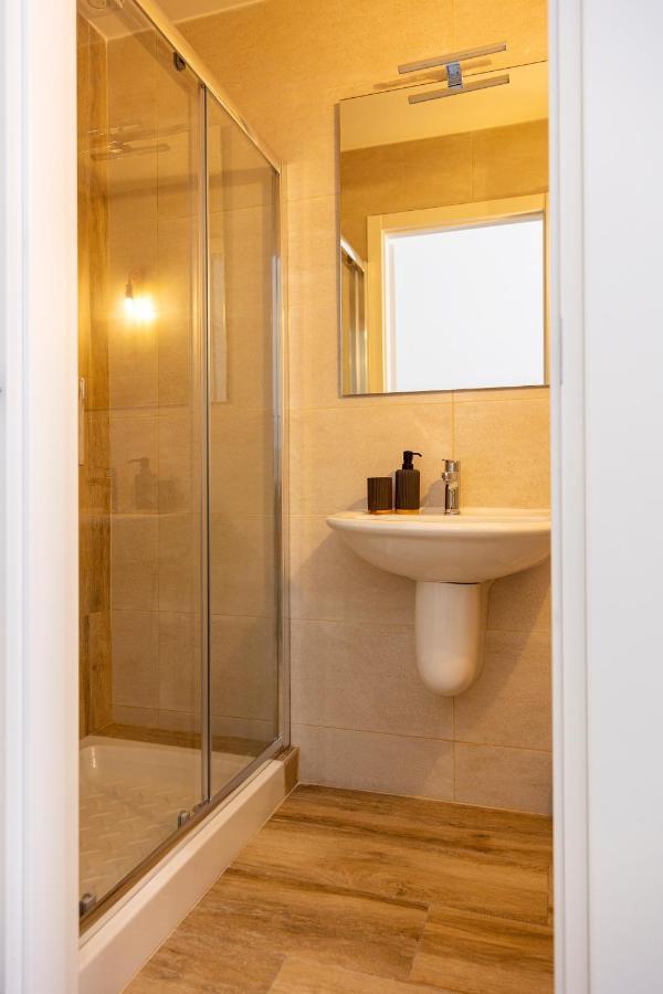 Apulian House Hotel Brindisi Ngoại thất bức ảnh