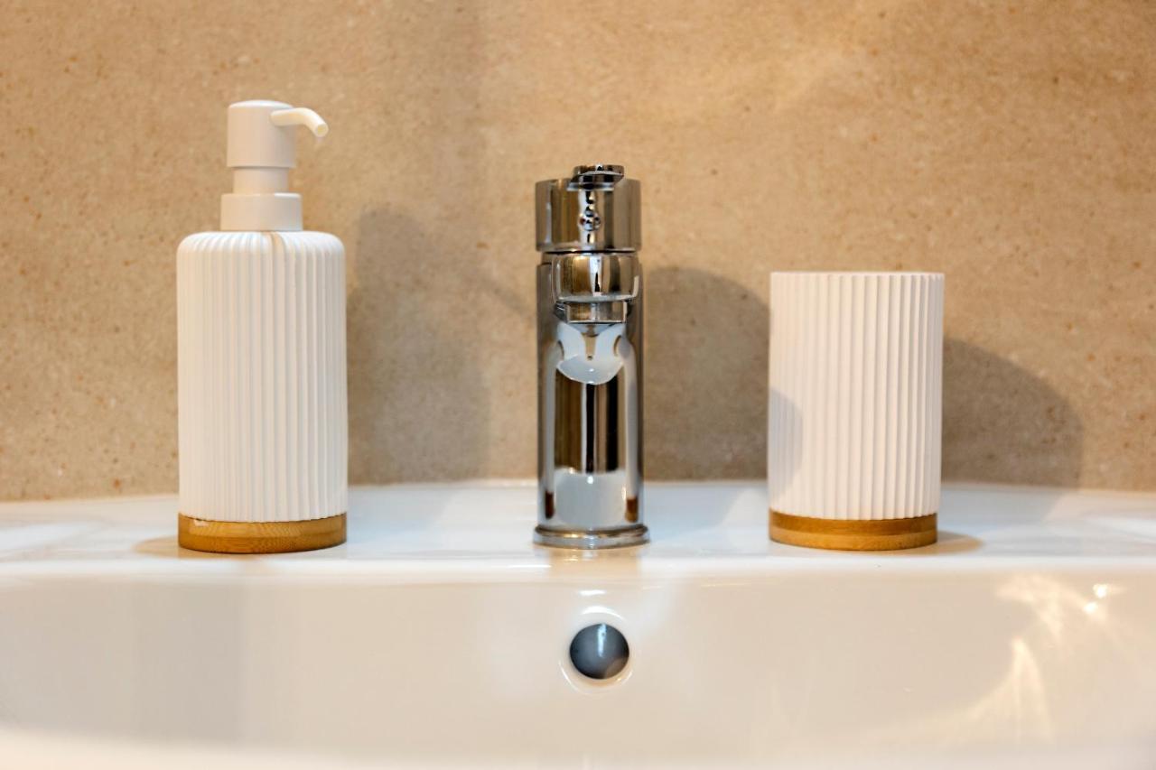 Apulian House Hotel Brindisi Ngoại thất bức ảnh